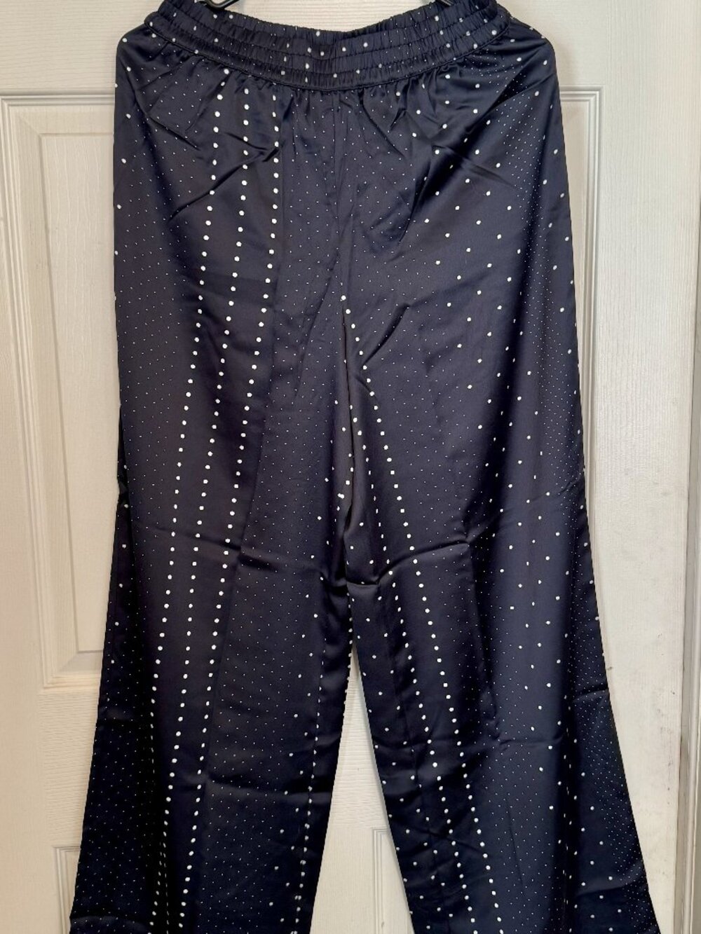 NWT Victoria’s Secret Black & Pink Polka Dot Satin Pajama Pants – Size S